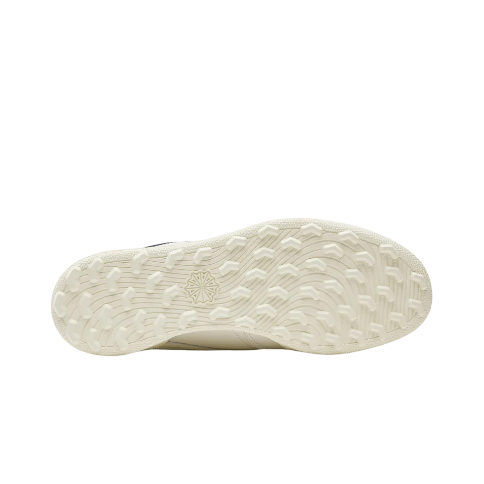 REEBOK CLUB C GOLF SHOE - CHALK/VECTOR NAVY